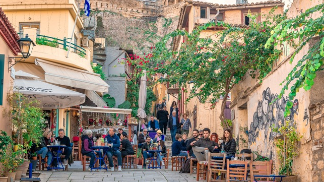 Plaka café street